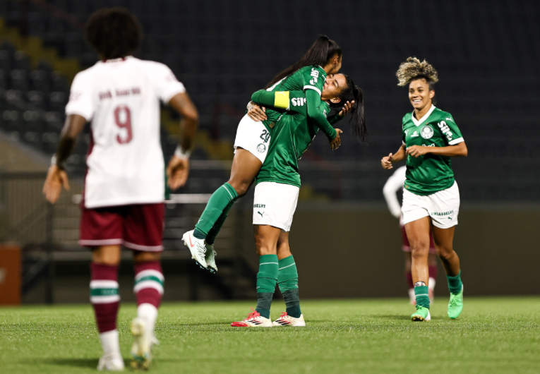 imagem da materia: De virada, Palmeiras vence Fluminense no Brasileiro Feminino