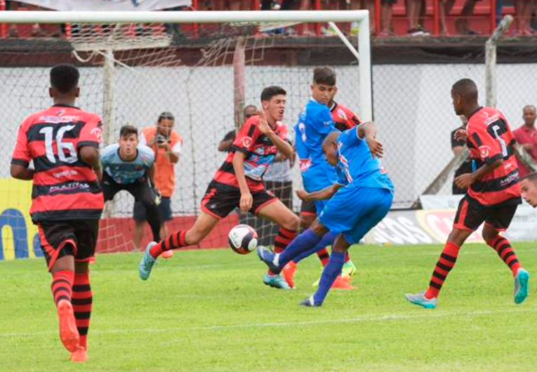 imagem da materia: Flamengo pode vencer 3º clássico seguido contra o Guarulhos