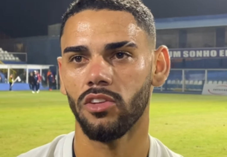 imagem da materia: Autor do gol, Eduardo Ribeiro fala do empate do Água Santa