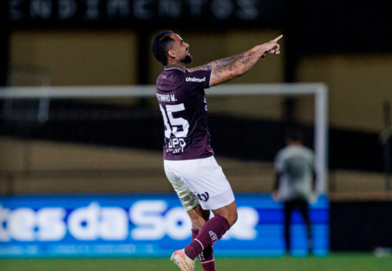 imagem da materia: Com golaço de Netinho, Ferroviária vence o CRB pela Série B