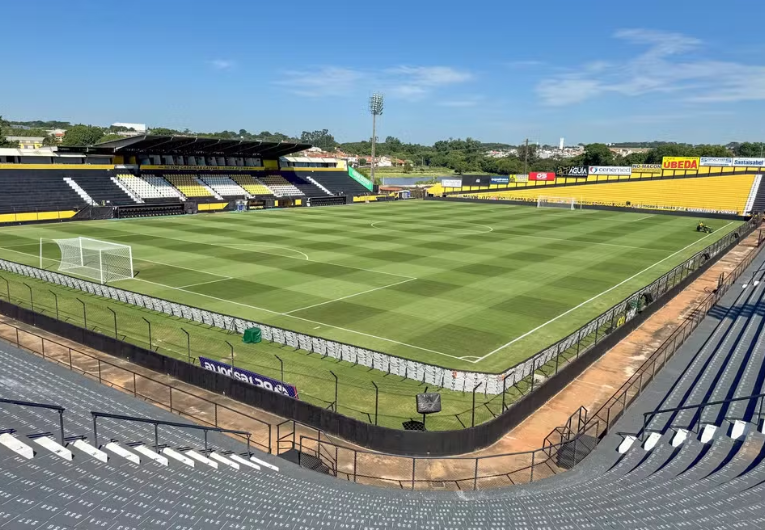 imagem da materia: Ferroviária muda local de jogo contra o CRB pela Série B
