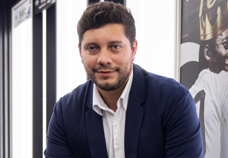 imagem da materia: Santos oficializa novo executivo de marketing