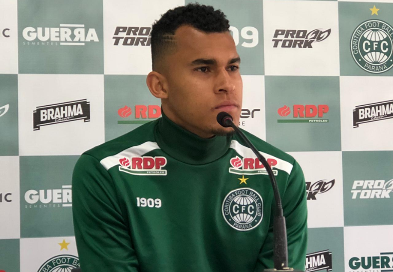 imagem da materia: Inter de Limeira fecha com zagueiro formado no Coritiba