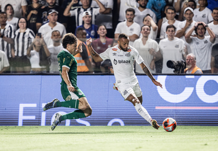 imagem da materia: Palmeiras no Mundial influencia planejamento do Santos