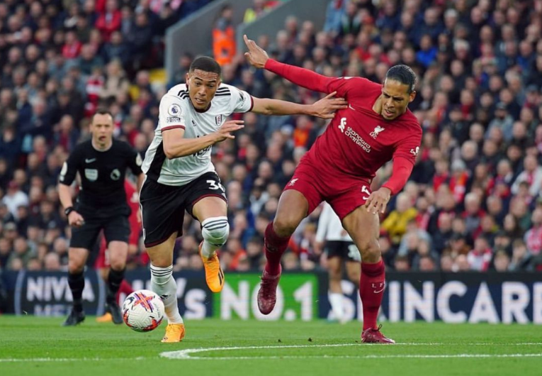 imagem da materia: Corinthians estuda contratar atacante de Premier League
