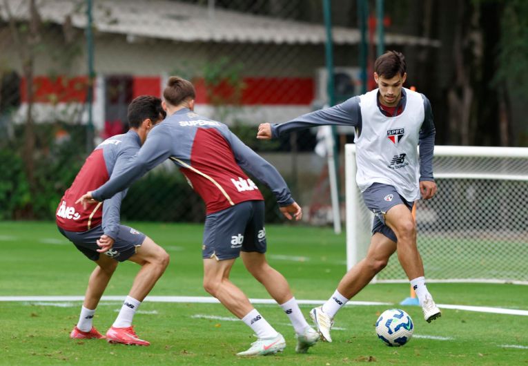 imagem da materia: São Paulo realiza trabalho em dois períodos nesta quinta (3)