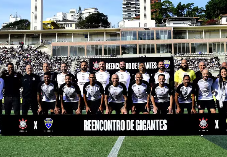 imagem da materia: Lendas de Corinthians e Boca reeditam final da Libertadores