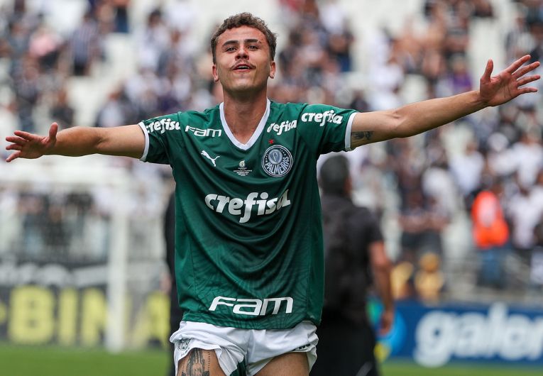 imagem da materia: Pedro Lima posta mensagem se despedindo do Palmeiras