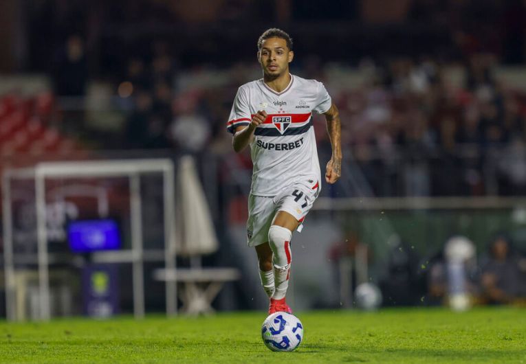 imagem da materia: São Paulo anuncia oficialmente a saída de Matheus Alves
