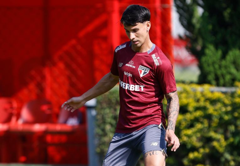 imagem da materia: São Paulo focado no duelo contra o Bragantino