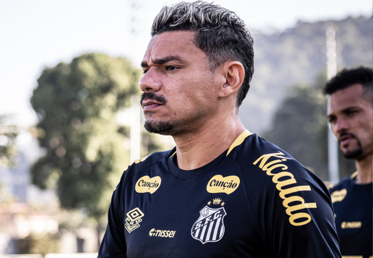 imagem da materia: Santos busca artilheiro desde a saída de Marcos Leonardo