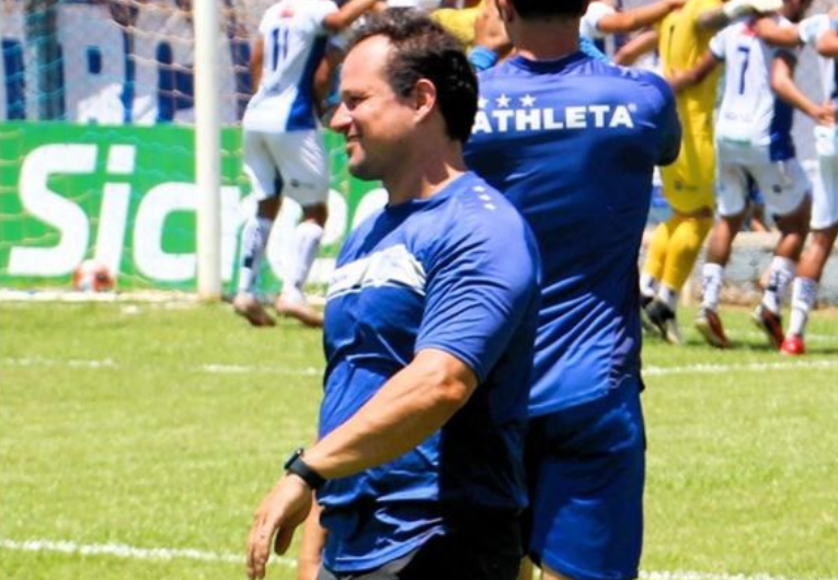 imagem da materia: Kinho ainda acredita em vaga no mata-mata da Série D