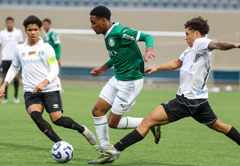 imagem da materia: Eduardo, do Palmeiras, é convocado pela Seleção Sub-17