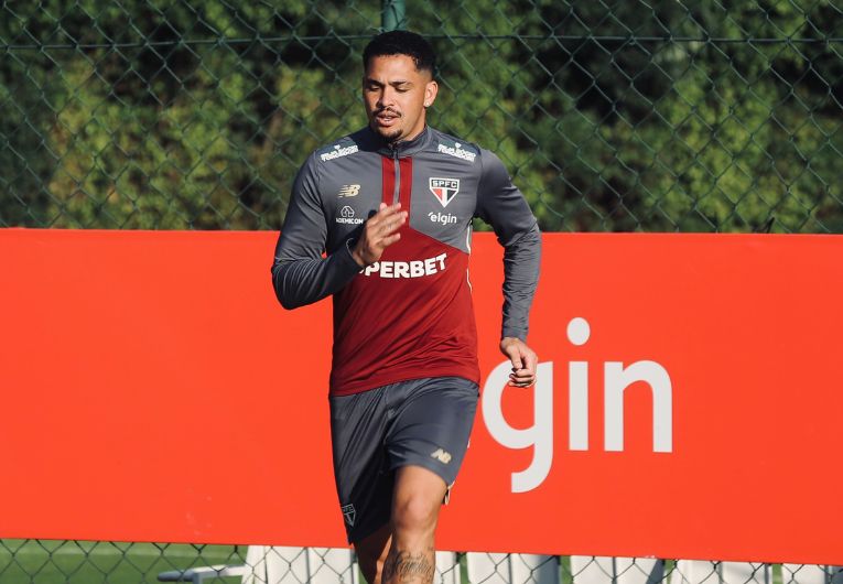 imagem da materia: São Paulo finaliza preparação para encarar o Corinthians