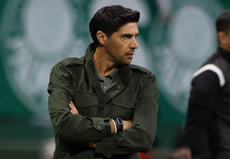 imagem da materia: Abel Ferreira tem contrato pronto para renovar com Palmeiras