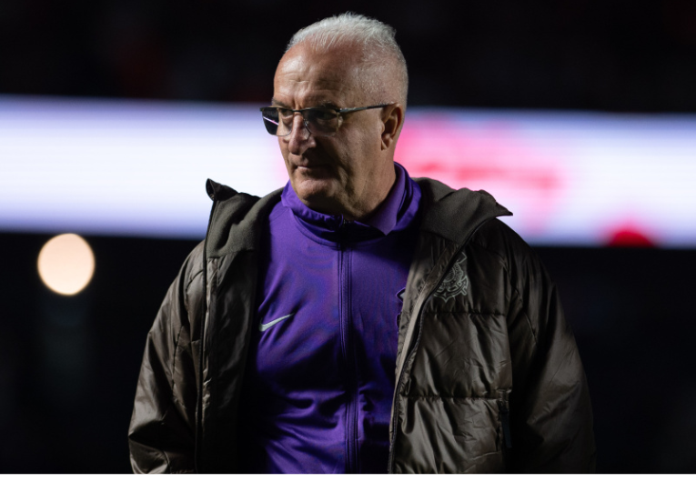 imagem da materia: Corinthians se distancia da Libertadores ao final da rodada