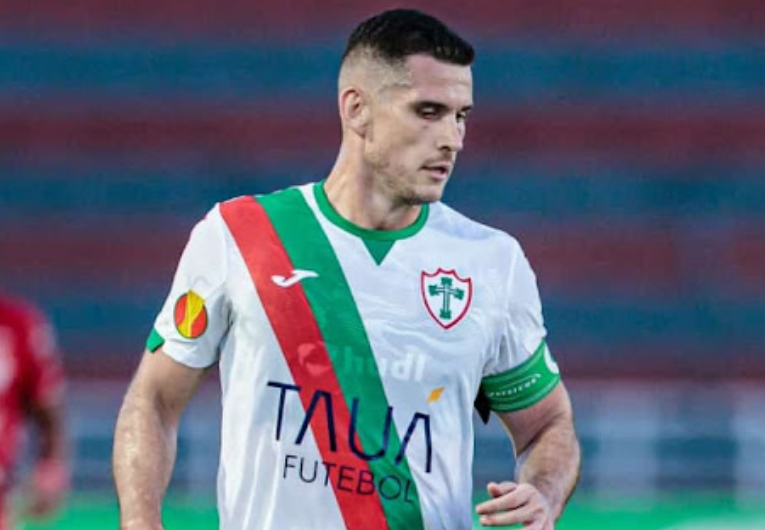 imagem da materia: Comissão da Portuguesa enaltece liderança de Robson