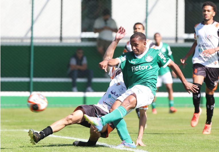 imagem da materia: Palmeiras goleia Araçatuba pelo Paulista Sub-20
