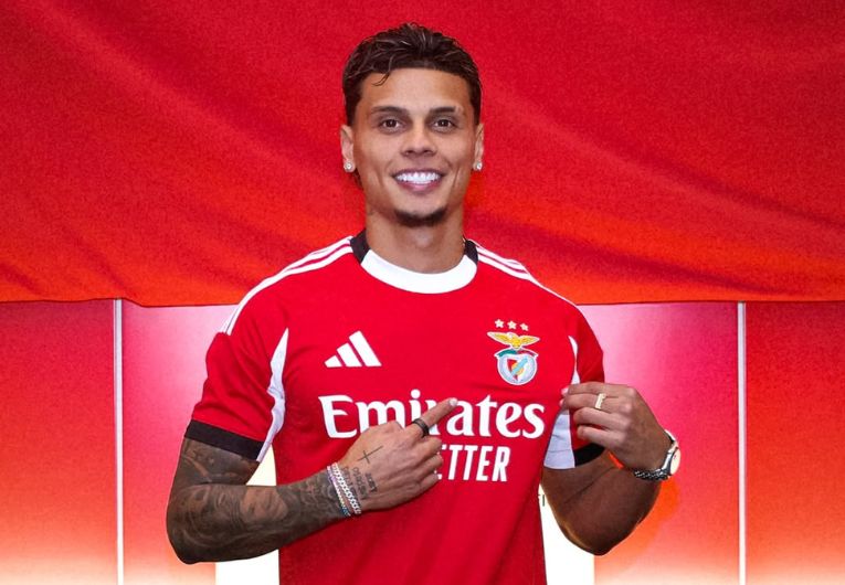 imagem da materia: Richard Ríos é anunciado pelo Benfica