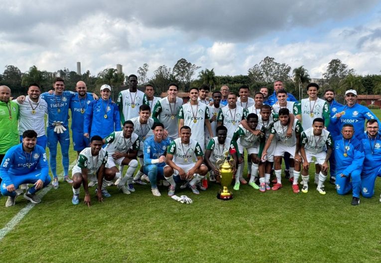 imagem da materia: Palmeiras Sub-19 conquista a Copa New Balance