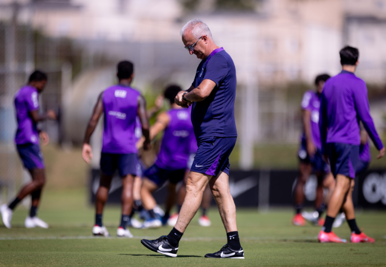 imagem da materia: Dorival prepara Corinthians para Dérbi da Copa do Brasil