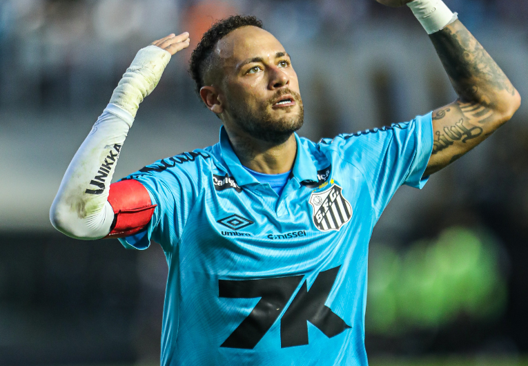 imagem da materia: Neymar pode deixar Santos rumo à França; entenda