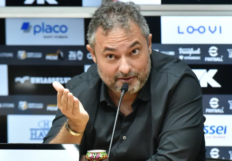 imagem da materia: Santos se movimenta em busca de zagueiro e centroavante