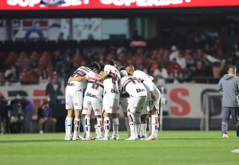 imagem da materia: São Paulo aposta em retrospecto contra o Athletico