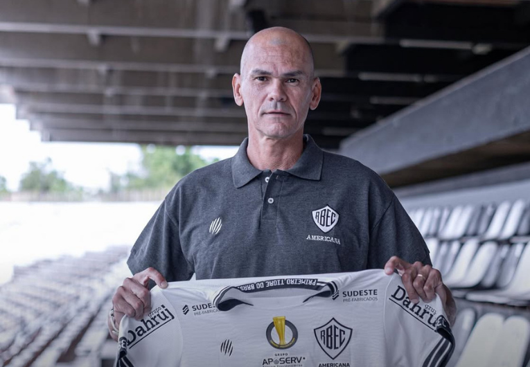 imagem da materia: Fábio Toth reconhece pressão e estuda mudanças no Rio Branco