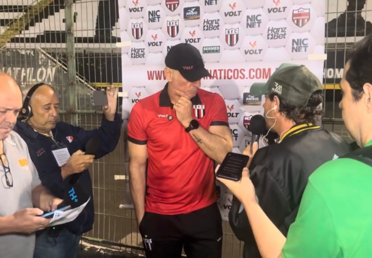 imagem da materia: Ivan Izzo lamenta derrota no clássico e pede reação