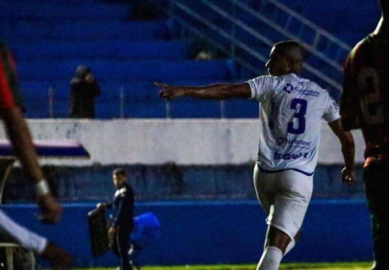 imagem da materia: “Não é dever cumprido”, afirma Lucas após empate