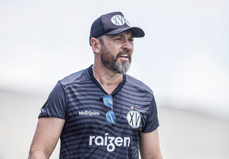 imagem da materia: Egert projeta duelo direto e liga alerta para Brunão