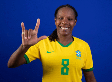 Formiga fala à nova geração: “Futebol é conexão”