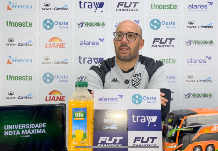 imagem da materia: Rogério Corrêa alerta: “É jogo da nossa vida também”