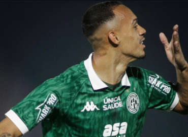 Michael é coroado com gol da vitória e ganha destaque