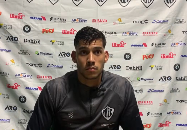 imagem da materia: Renan vê evolução e diz que grupo não vai abaixar a cabeça