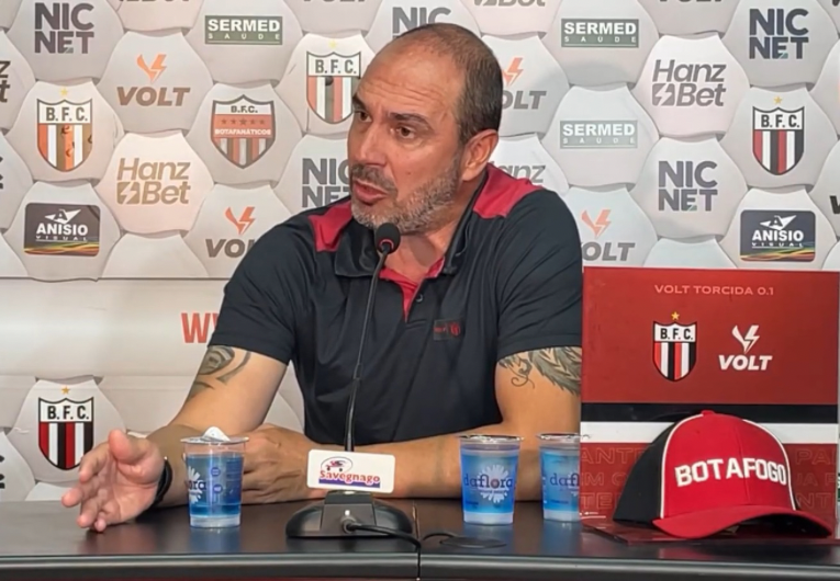 imagem da materia: Allan Aal cobra ímpeto ofensivo após novo empate