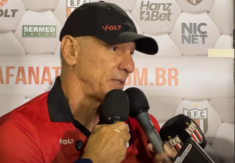 imagem da materia: Botafogo perde Come-Fogo, mas Ivan vê evolução no time