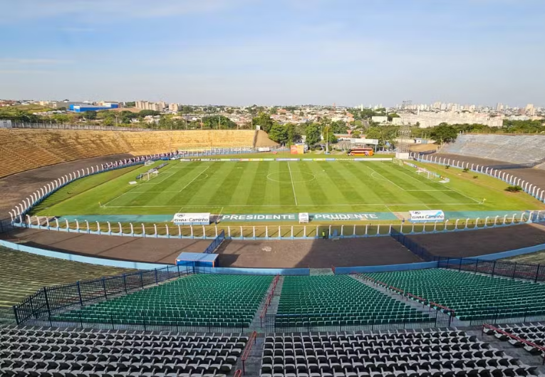 imagem da materia: Grêmio Prudente x Araçatuba: onde assistir e arbitragem