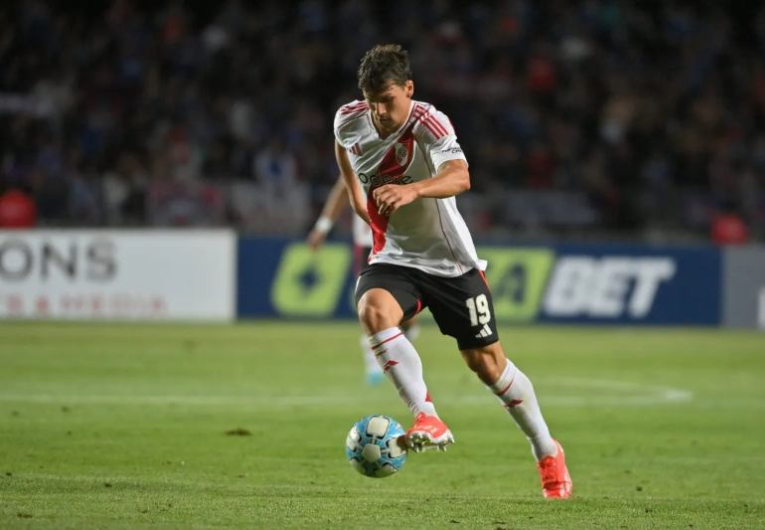 imagem da materia: São Paulo acerta últimos detalhes com Gonzalo Tapia