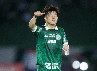 Meia japonês brilha e é homenageado em vitória do Guarani