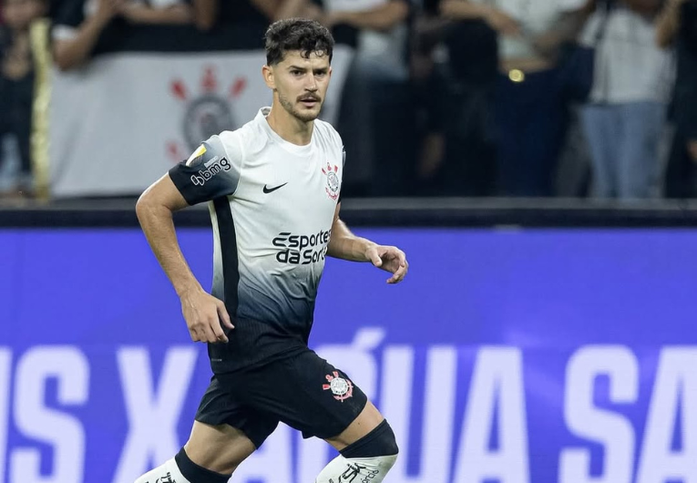 imagem da materia: Cirurgia afasta lateral do Corinthians por algumas semanas