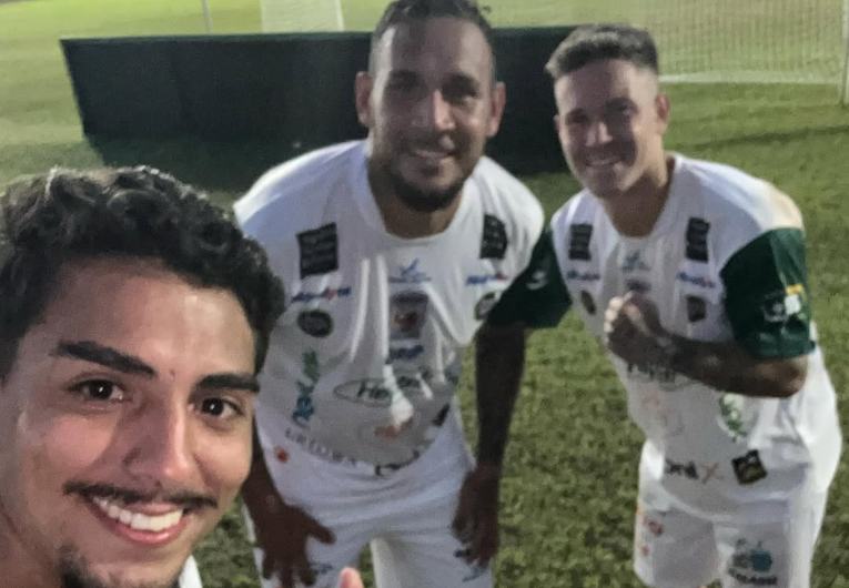 imagem da materia: União chega a quatro vitórias seguidas e lidera com vantagem
