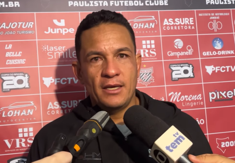 imagem da materia: Fausto comenta problemas no elenco e fala de semana dura