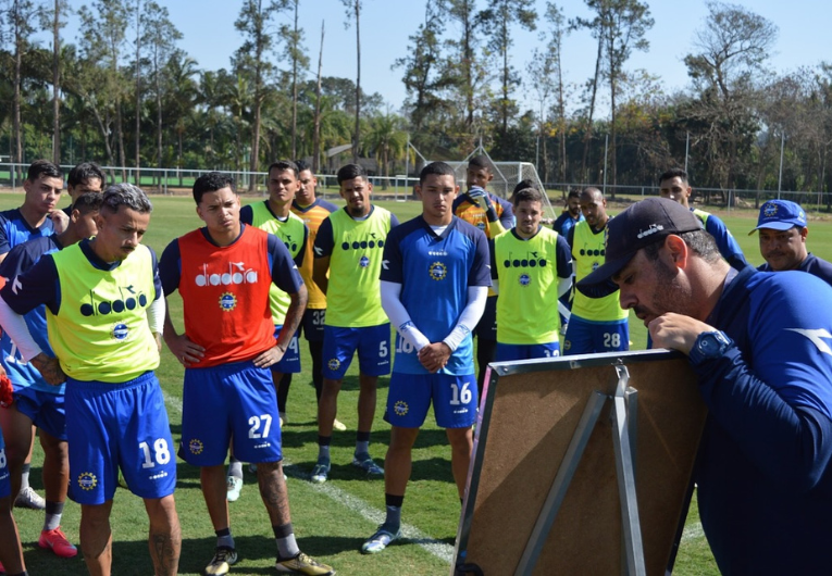 imagem da materia: Veja desfalques e retornos do São José para o próximo jogo