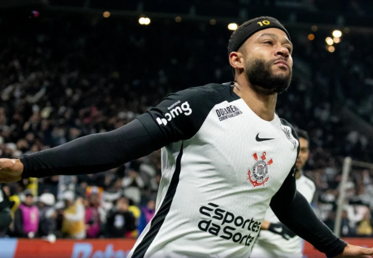 imagem da materia: Corinthians vence o Palmeiras por 1 a 0 pela Copa do Brasil