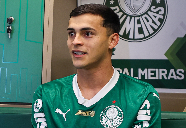 imagem da materia: Palmeiras oficializa chegada do atacante Ramón Sosa