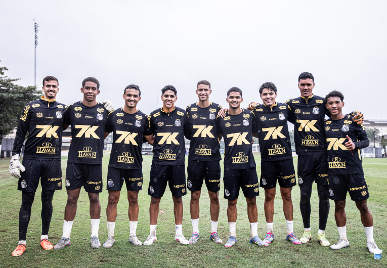 imagem da materia: Santos inscreve jogadores da base para sequência da Série A