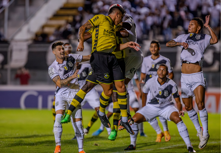 imagem da materia: Ponte Preta busca quebrar jejum contra o São Bernardo