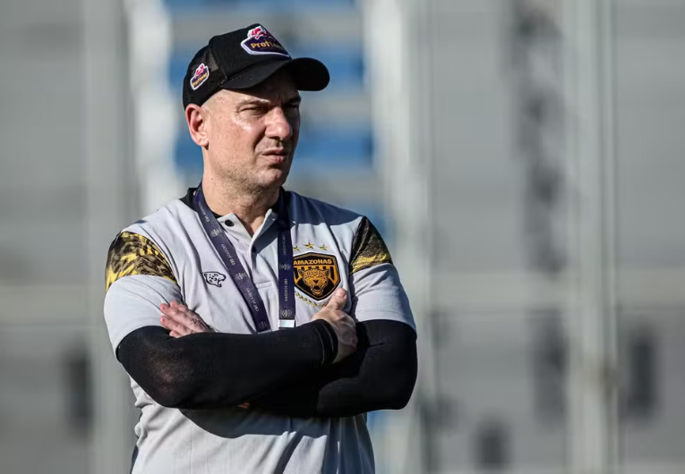 imagem da materia: Botafogo encara o Amazonas e revê ex-técnico Márcio Zanardi